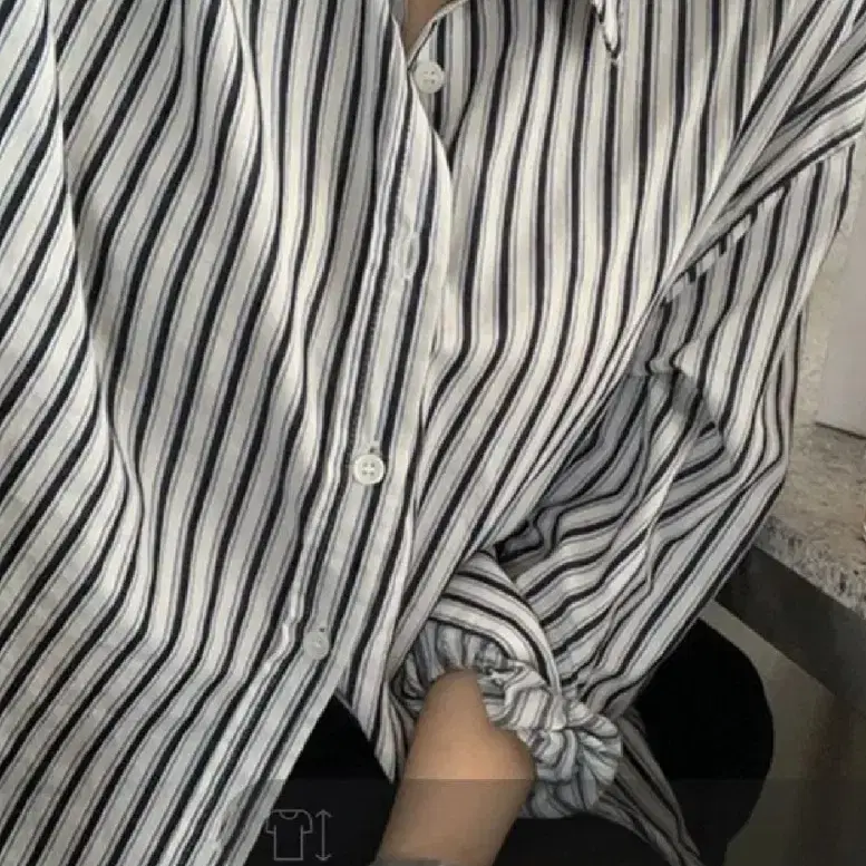 스트라이프 오버핏 셔츠