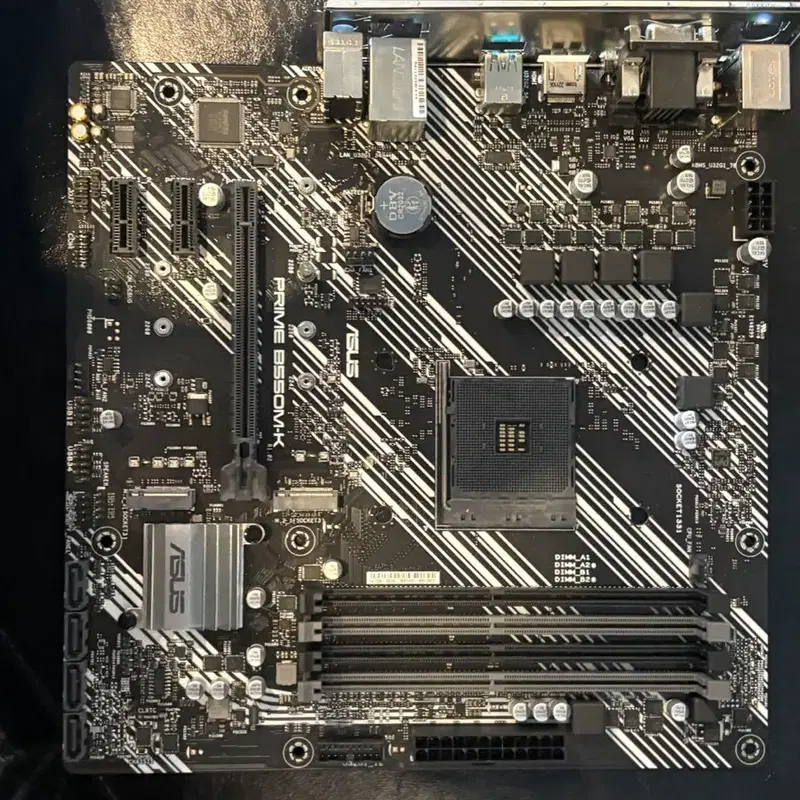 ASUS PRIME B550M-K 메인보드 백패널