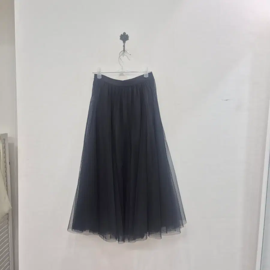 두켭레이스 풍성한 블랙 롱 쉬폰 스커트