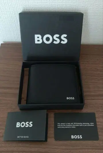 BOSS 이단 접이식 지갑 블랙