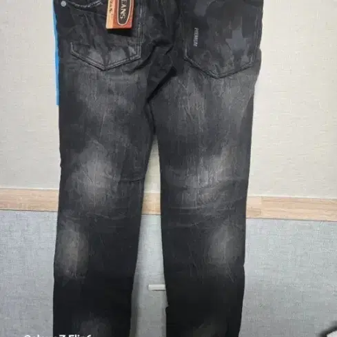 새상품 STARNIR JEANS 블랙 워싱 데님 팬츠