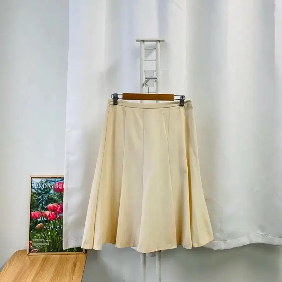 쉬스미스 아이보리 플리츠 스커트 M