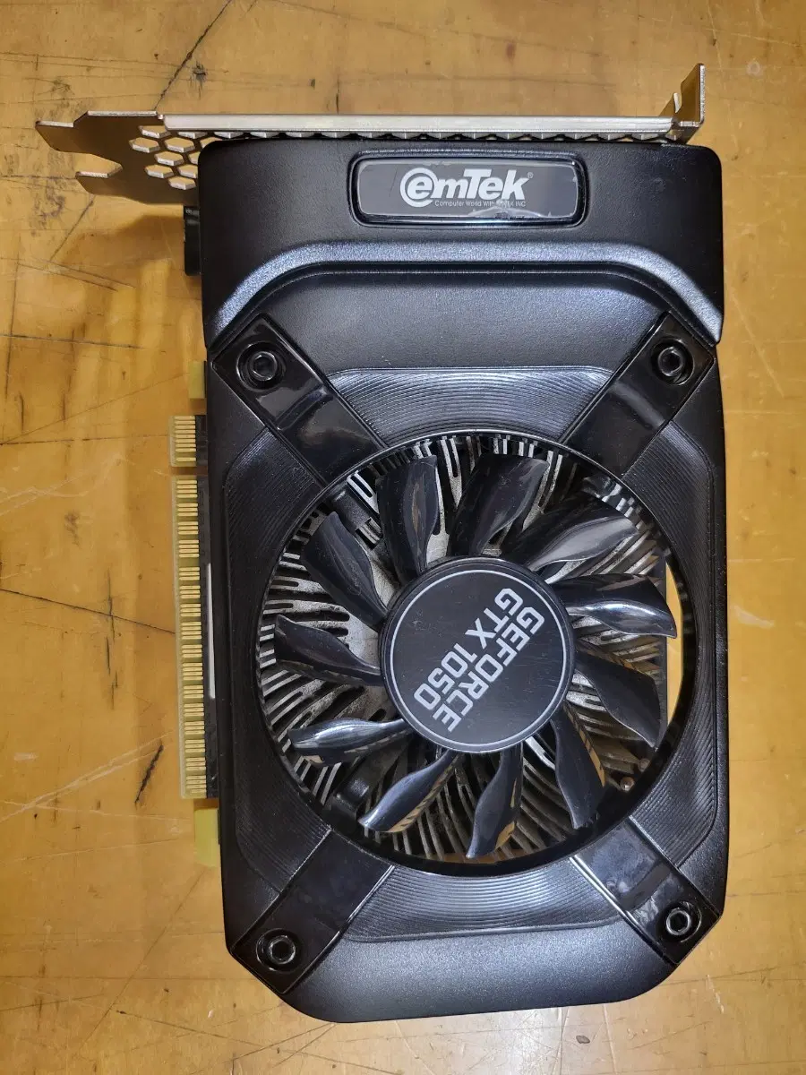 emTek GeForce GTX 1050 그래픽카드 20260814-07