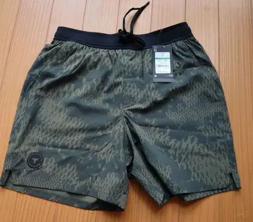 새상품 UNDER ARMOUR 숏팬츠 L