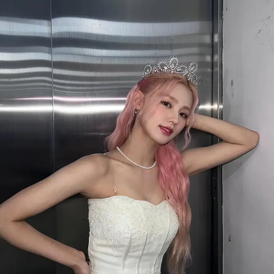 아이들(I-DLE) 미연 실착 빈티지 미니웨딩드레스