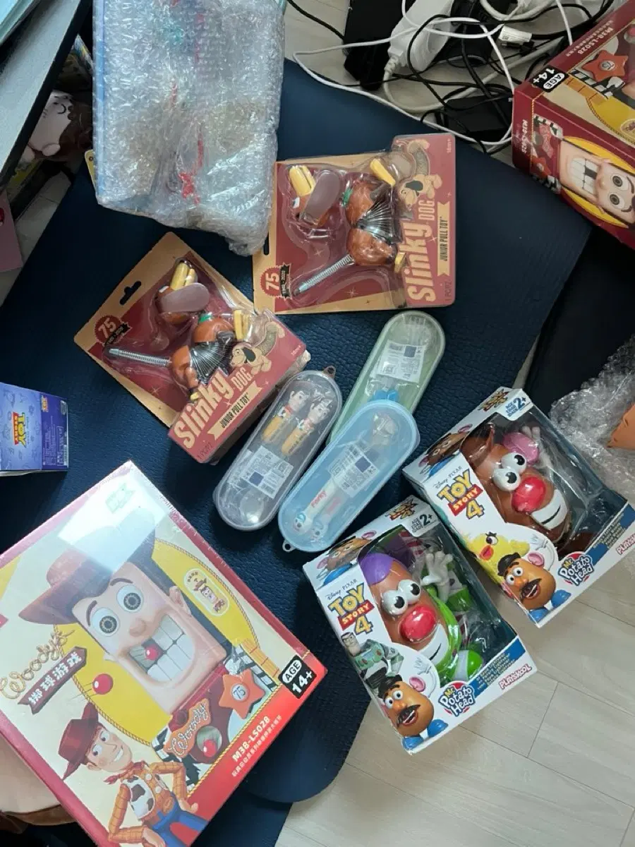 토이스토리 판매합니디