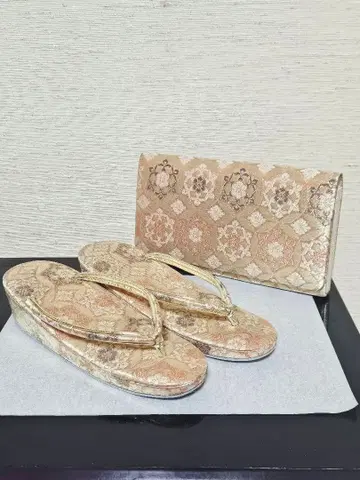 일본 의류용 백 조리 세트 금채 화문 패턴 화려함 결혼식 등에도