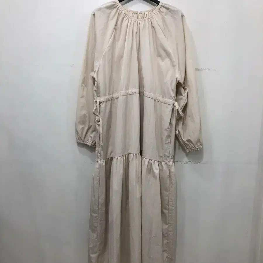 캉캉 롱 원피스 베이지