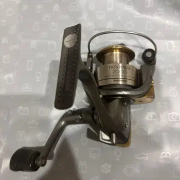 SHIMANO TWIN POWER 2000 스피닝 릴 본체, 상자, 설명서 없음