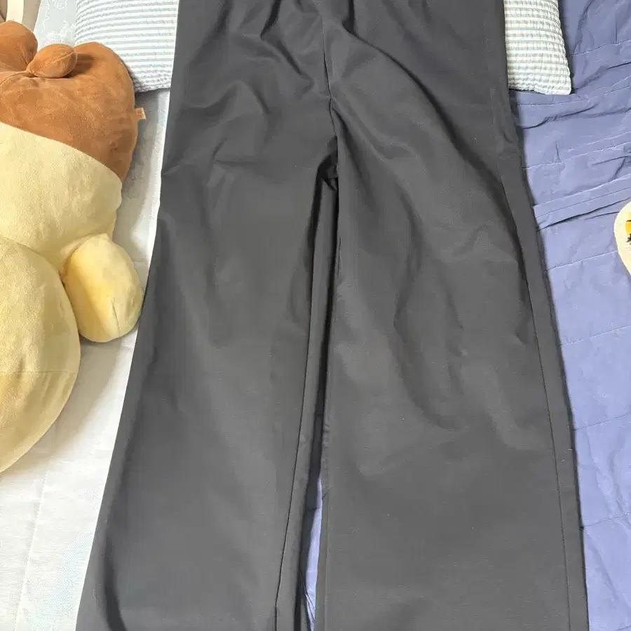 검정색 캐주얼 바지
