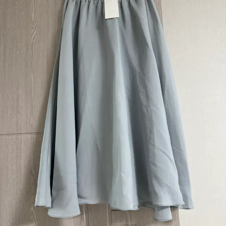 ZARA 하늘색 플레어 롱 스커트
