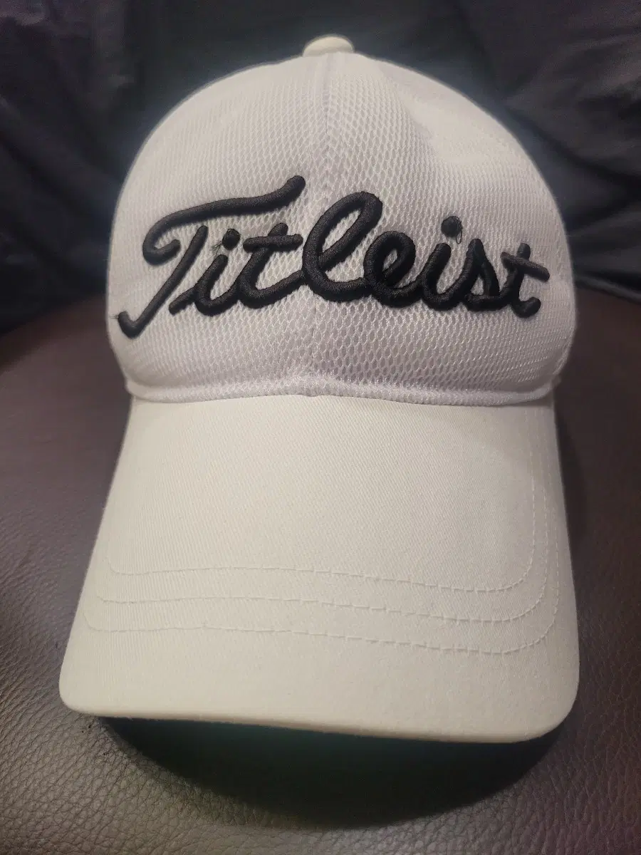 타이틀리스트 골프 메쉬 모자 화이트