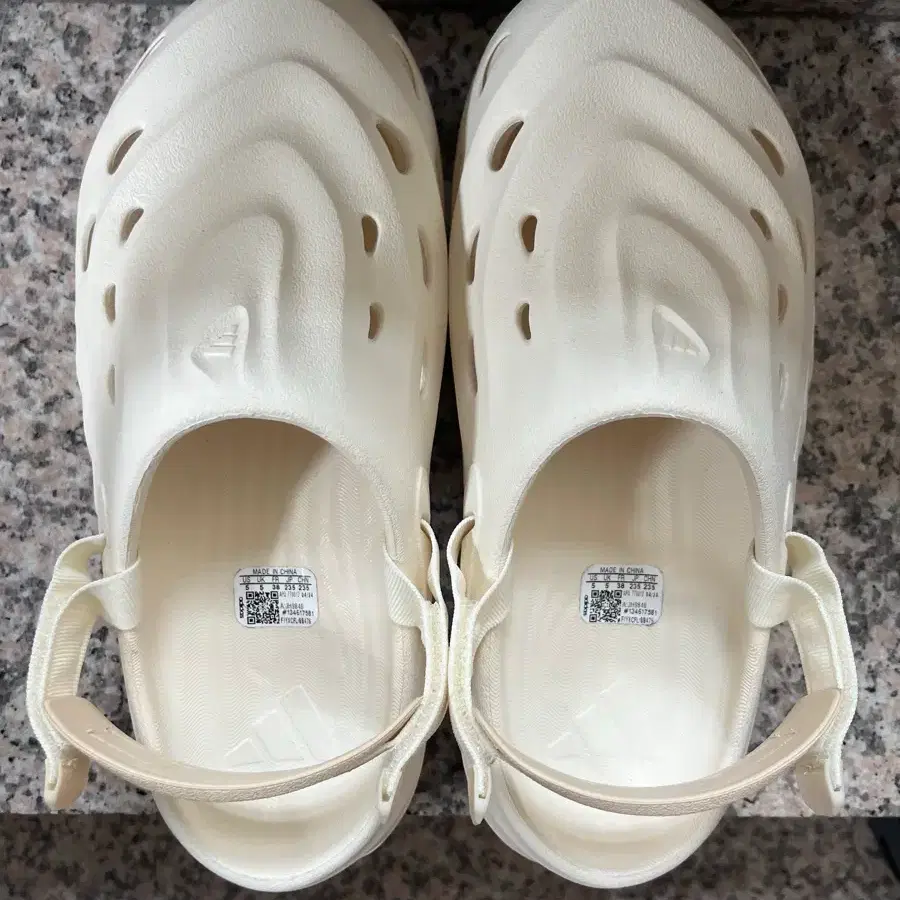 아디다스 맥스 클로그 샌들 235
