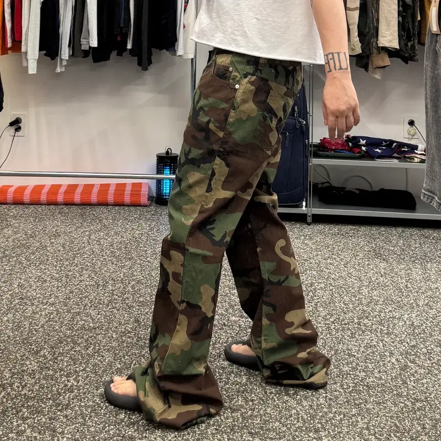 [36] 90s 패스트포워드 우드랜드 카모 부츠컷 플레어 팬츠 made in USA
