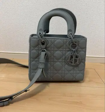 퀼팅 숄더백