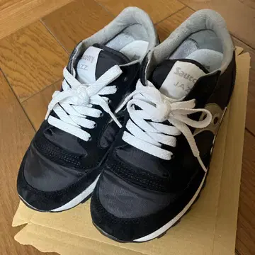 Saucony 써코니 스니커즈 23