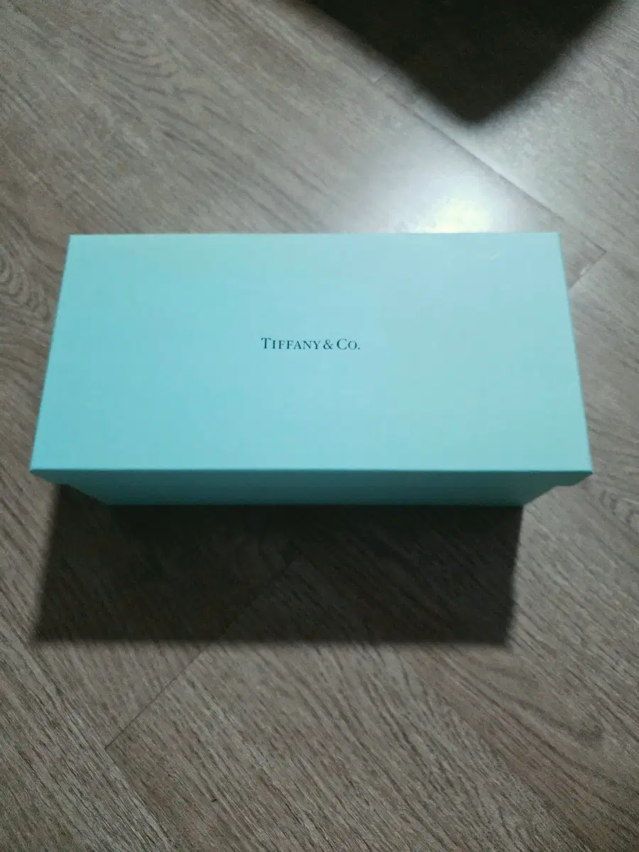 티파니앤코 리본 글라스 잔 (새상품)