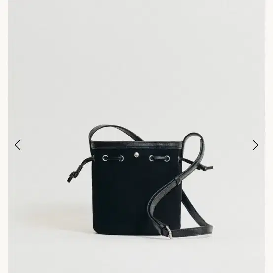 택제거새상품) 투티에 코키 버킷 미니백 SAC COQUILLE BUCKET MINI