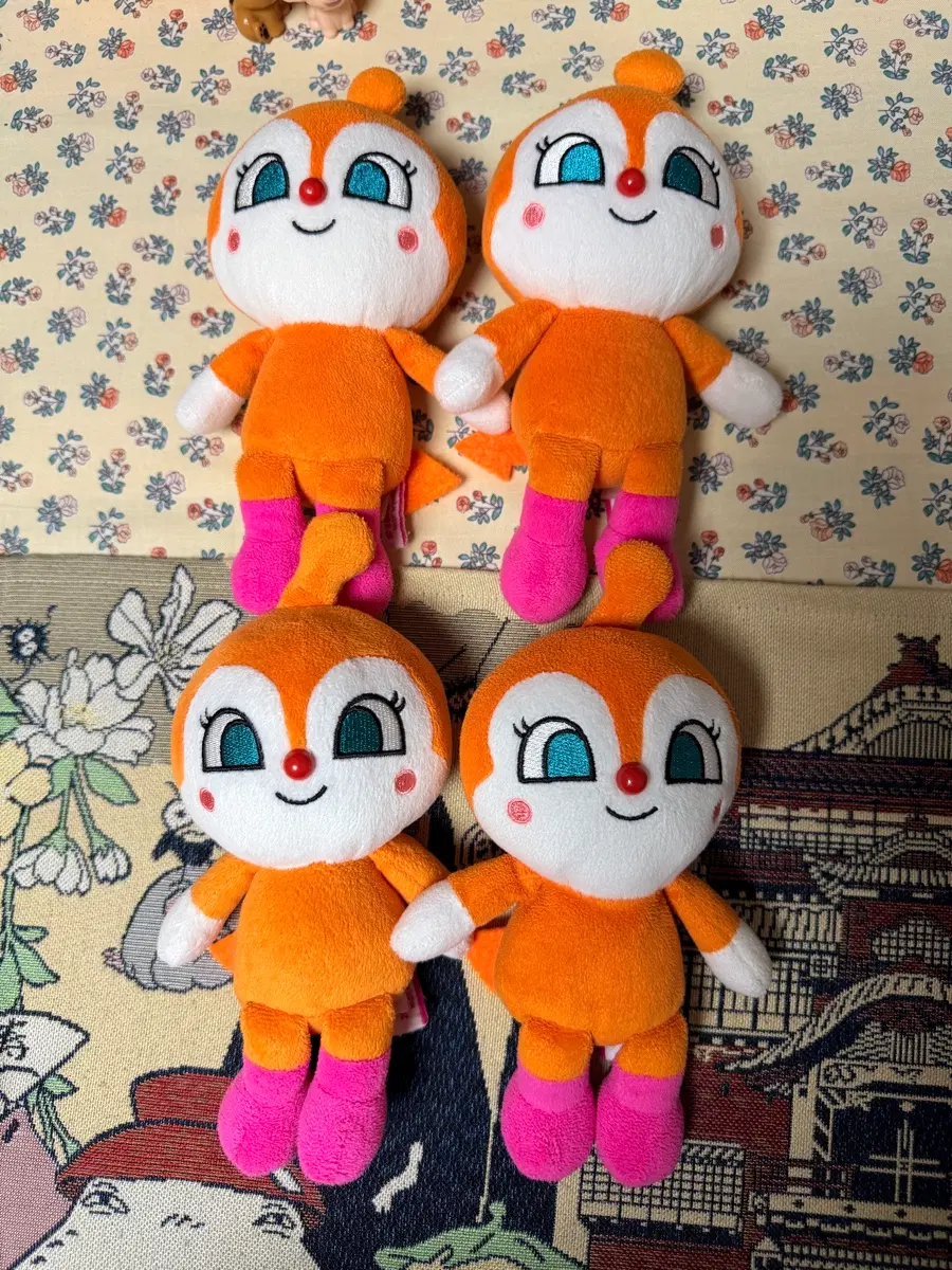 호빵맨 짤랑이 인형