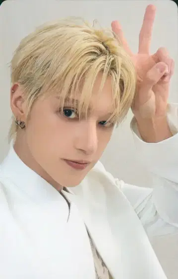 ATEEZ FC WOOYOUNG Ashes to Light