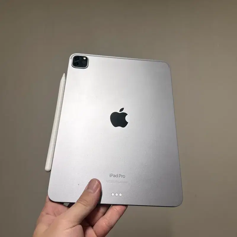 애플 아이패드 프로 M2 실버 11인치 (128GB)
