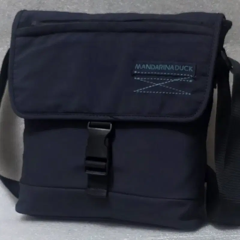 만다리나덕 MANDARINA DUCK 캐주얼 나일론 크로스백