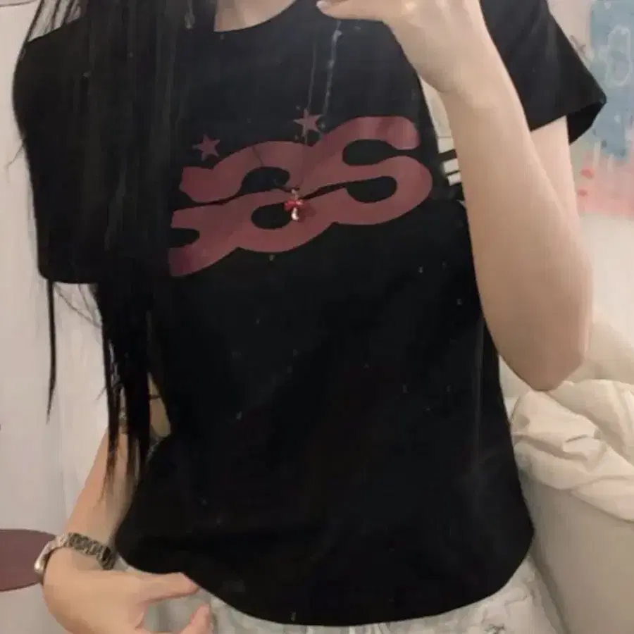 에이블리 SSS 레터링 말라핏 반팔티 블랙