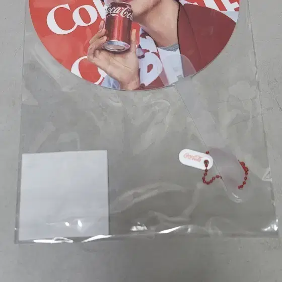 코카콜라 BTS 뷔 부채