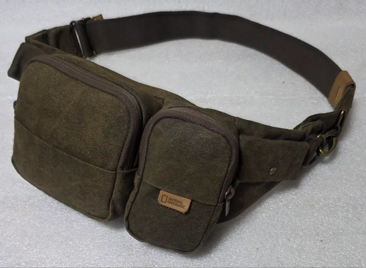 내셔널지오그래픽 NG A4470 Waist pack 카메라 힙색 허리색