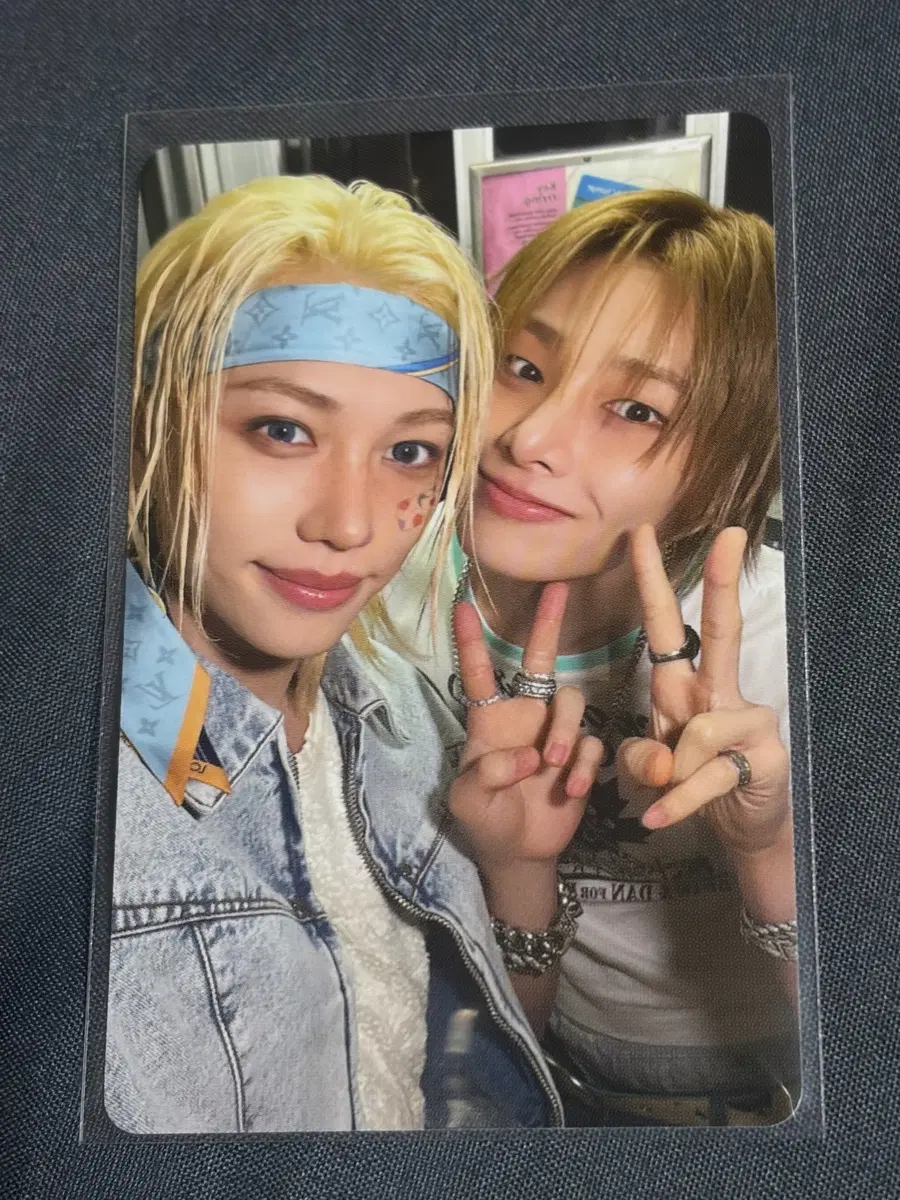 스키즈 팝업 롱슬리브 유닛 포카 필릭스 아이엔