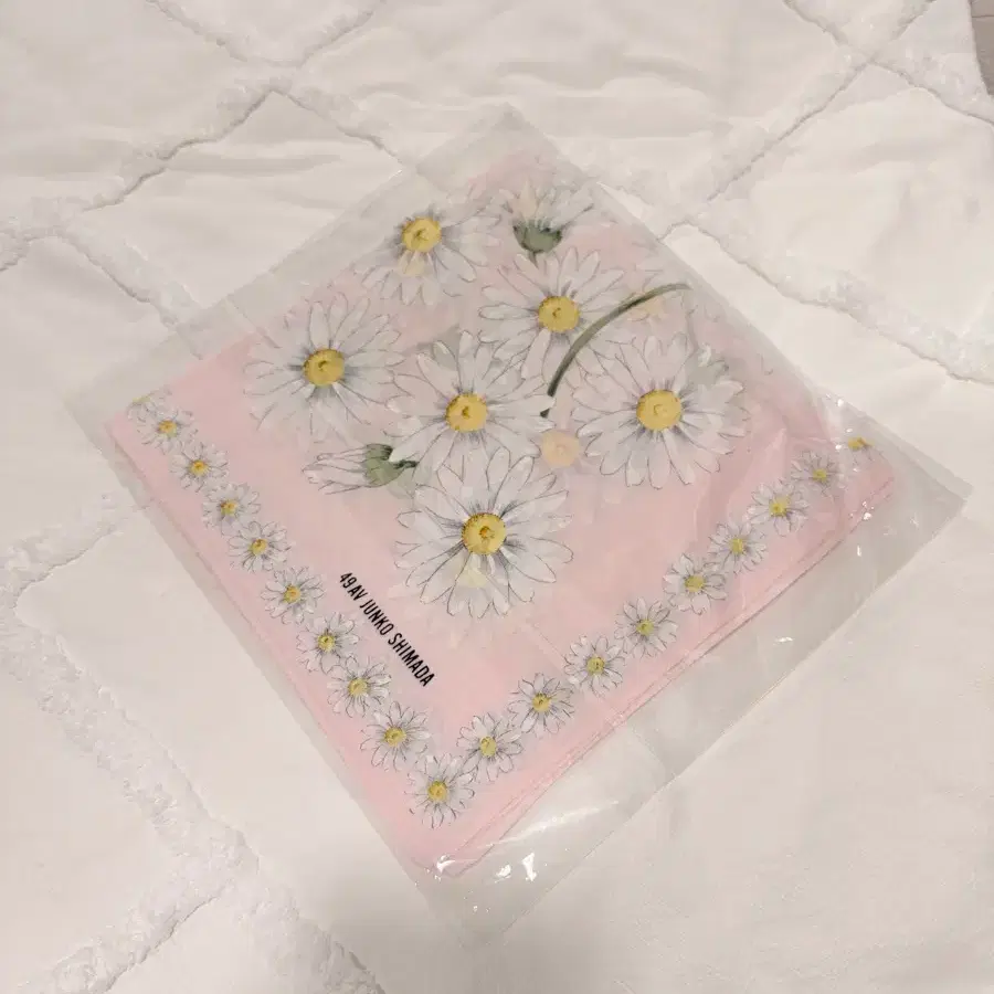 45 준코 시마다 스카프 손수건 핑크 데이지