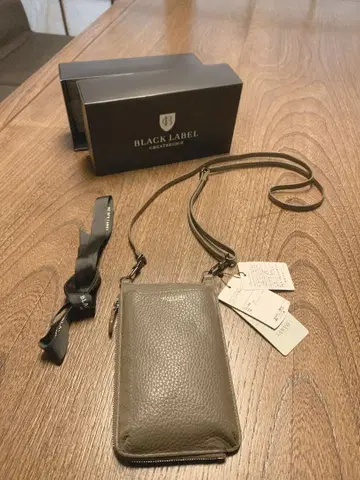 [ 새상품 ] BLACK LABEL CRESTBRIDGE 스마트폰 숄더