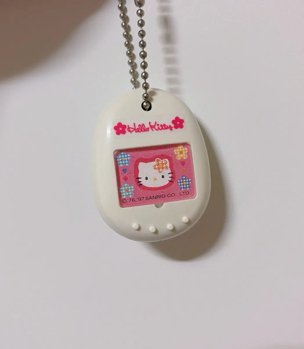 고전키티 다마고치 보관함 키링 카오하나포토키링