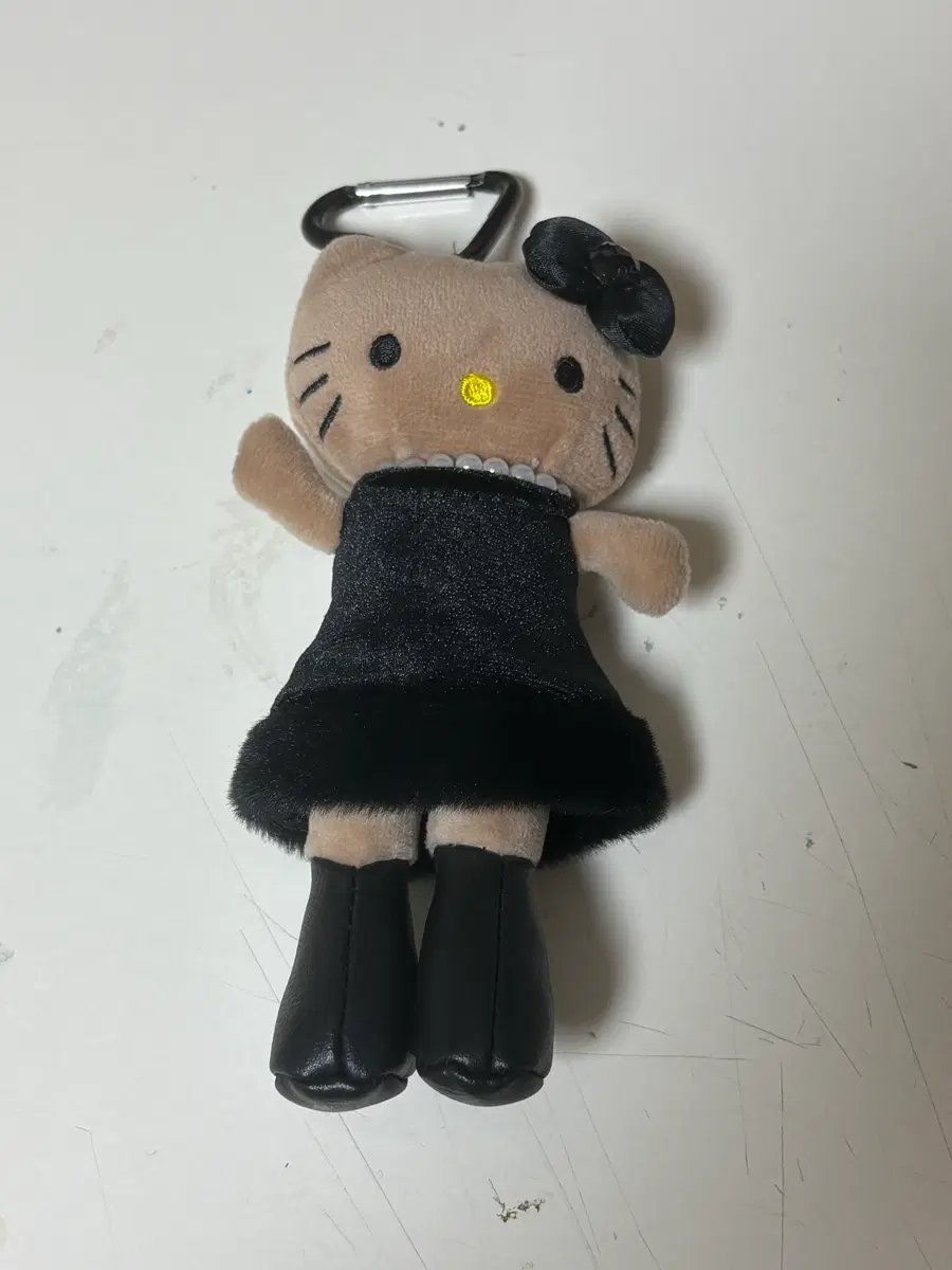 태닝키티 인형 (키링) 판매