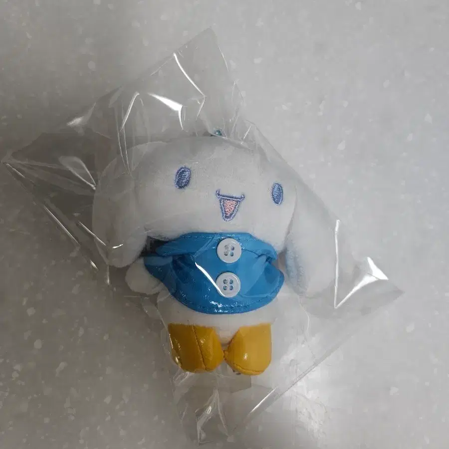 산리오 시나모롤 인형 키링