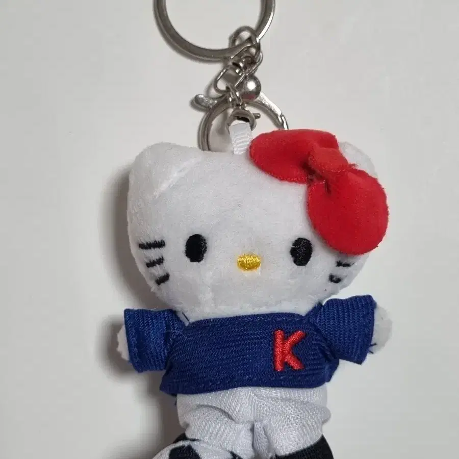 키티 미니 축구 키링 인형