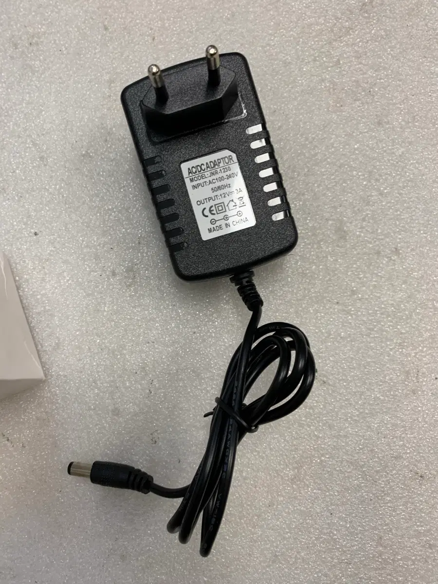 AC/DC 어댑터 12V 3A 블랙