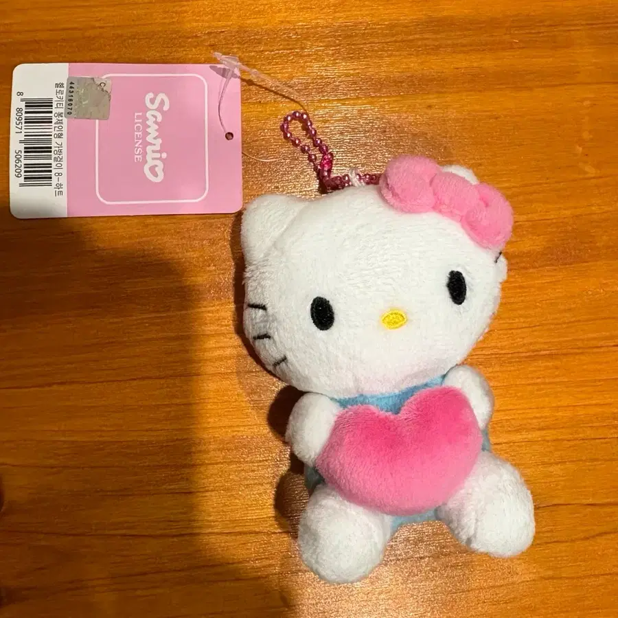 [새상품] 산리오 헬로키티 하트 인형 키링