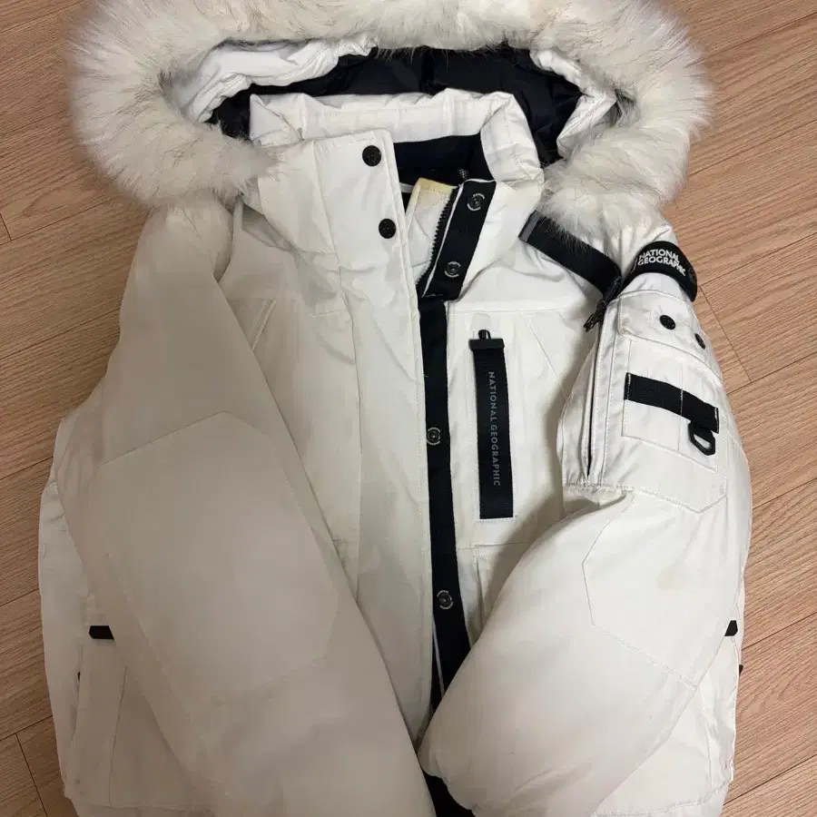 내셔널지오그래픽 화이트