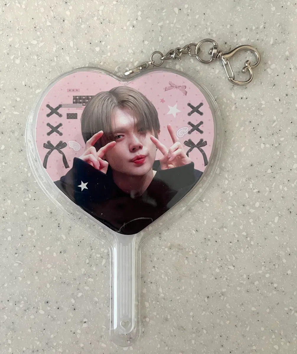 TXT 투바투 연준 미니 우치와 피켓