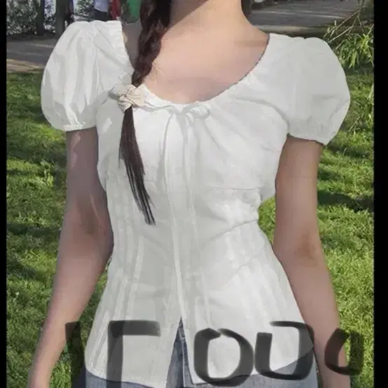 (새상품) 반팔 블라우스