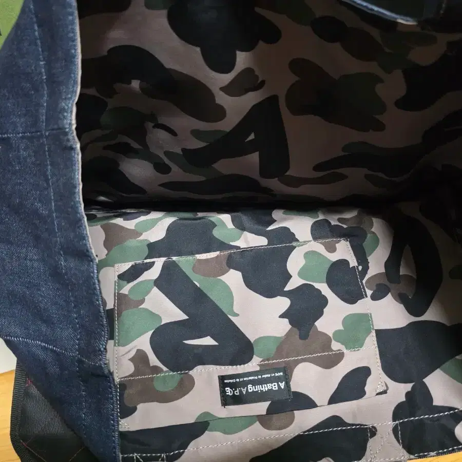 A.P.C- BAPE 카모 데님 토트백