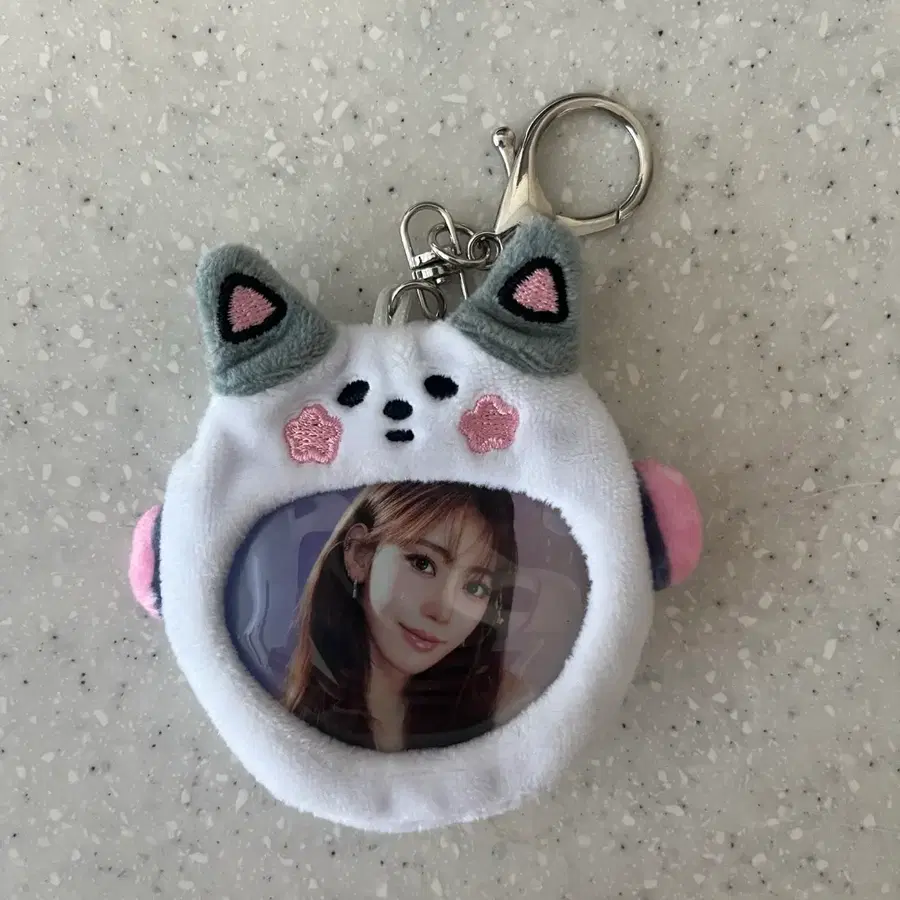 르세라핌 사쿠라 사꾸꾸 캔뱃지 키링