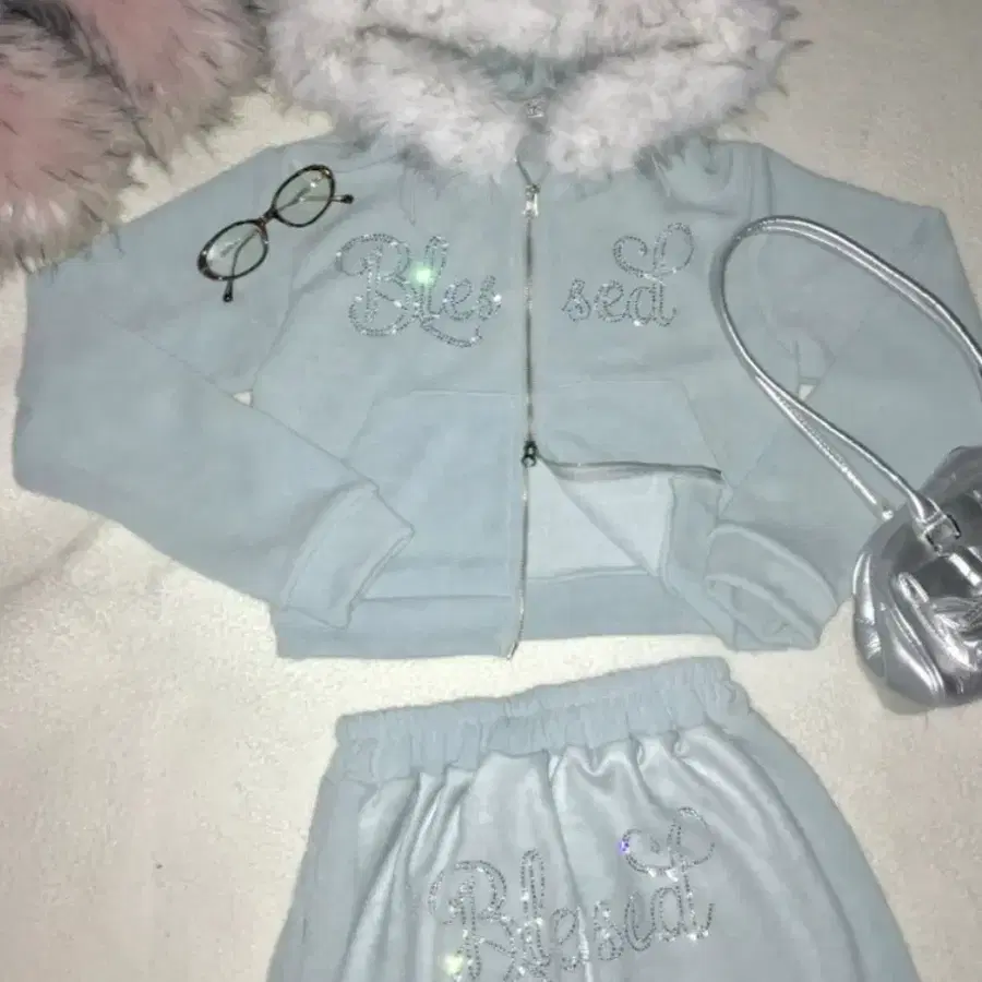 블링 퍼 기모 셋업