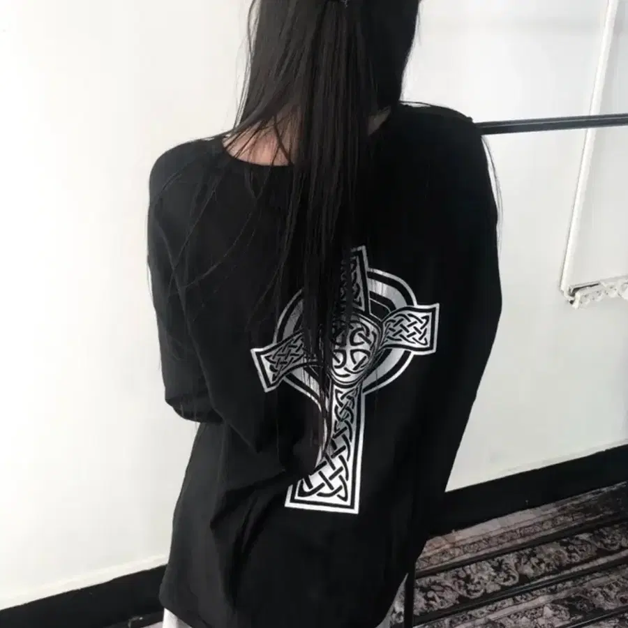 오버핏 반팔 티