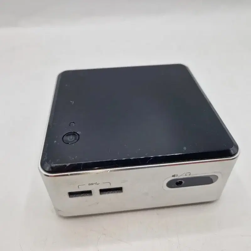 인텔 NUC D34010WYK 미니 PC팝니다