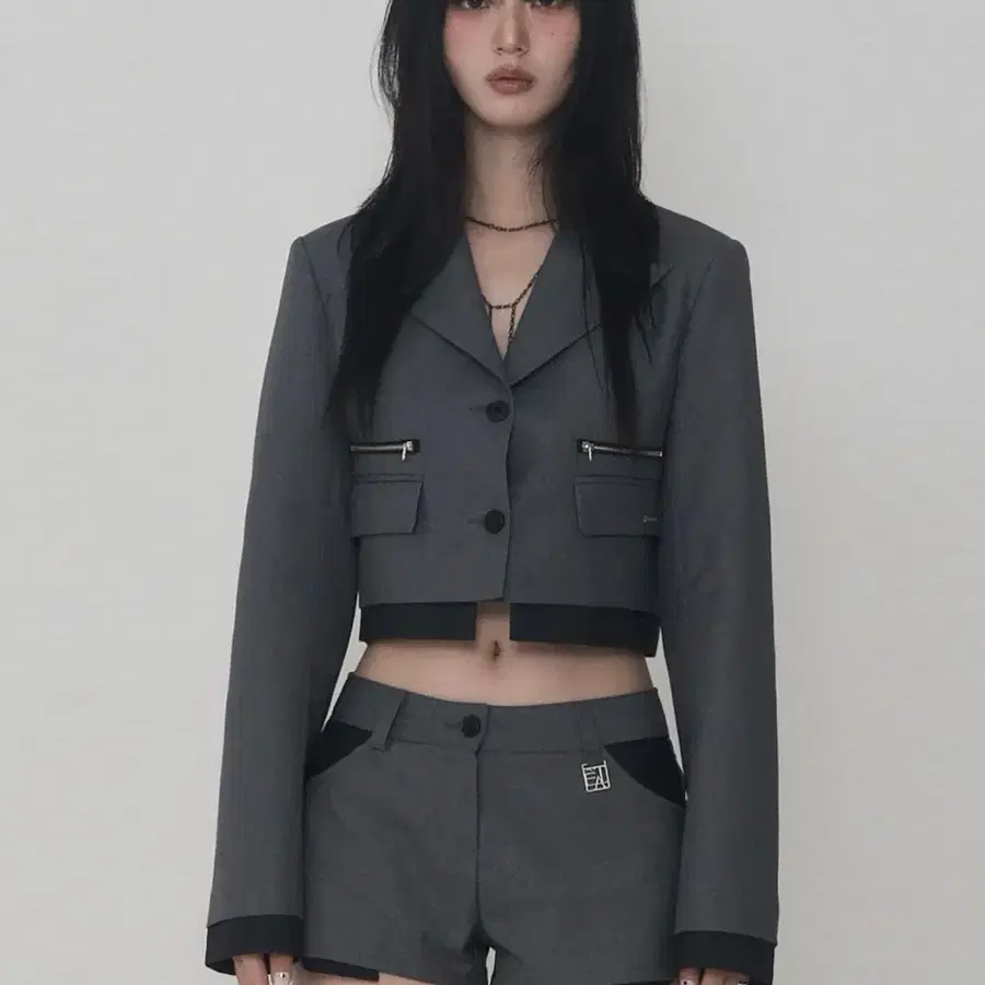 에트오소메 배색 레이어 셋업 지퍼 크롭 블레이저 자켓 그레이