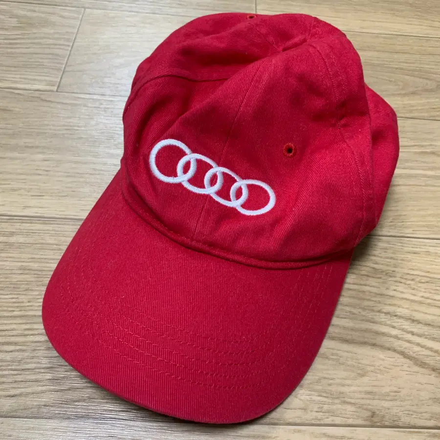 Audi Official] 아우디 스포츠 오피셜 자수 스트랩백 볼캡 (레드)