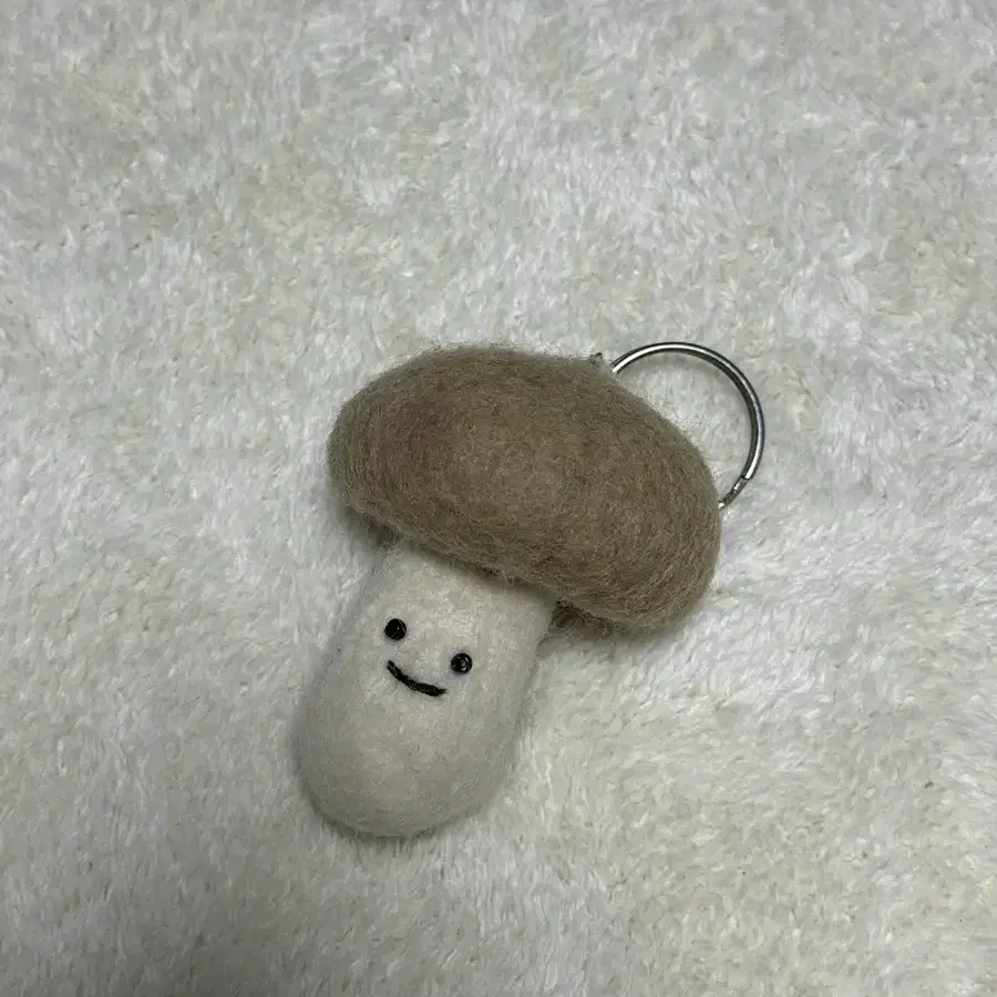 버섯 키링 니들펠트