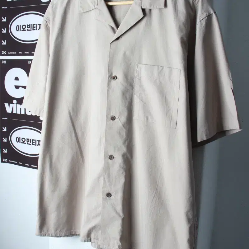 (L-XL) 유니클로 반팔 카라 티셔츠 셔츠 남방 베이지-H36871
